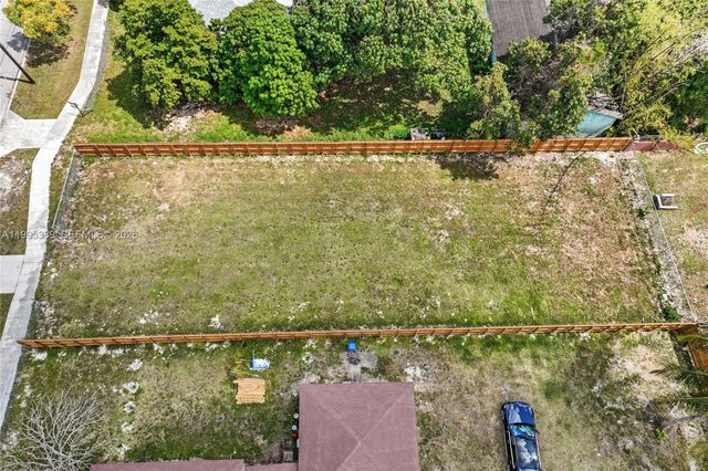 NW 2, Florida City, FL 33034