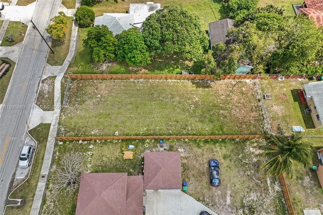 NW 2, Florida City, FL 33034