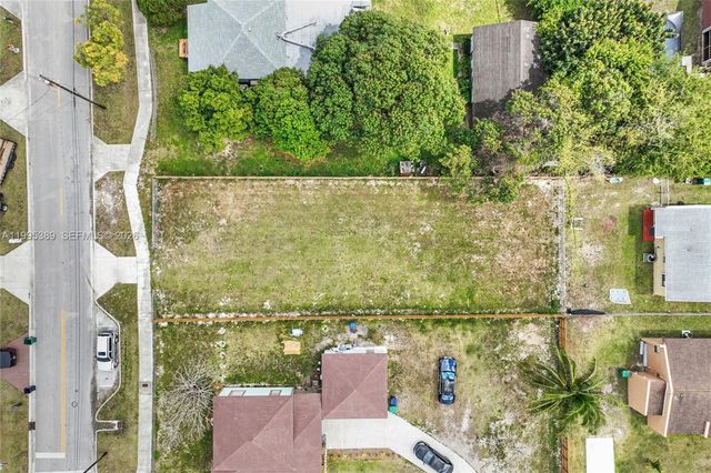 NW 2, Florida City, FL 33034