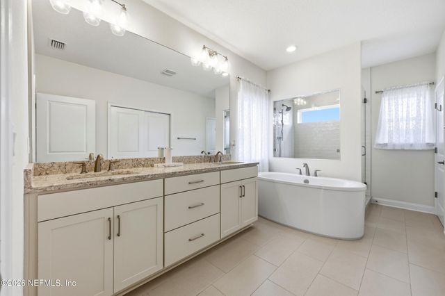 3053 FIERA VISTA Drive, Jacksonville, FL 32246