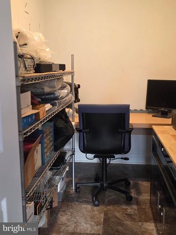 202 MISSION LN, Levittown, PA 19054