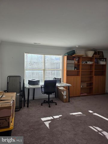 202 MISSION LN, Levittown, PA 19054