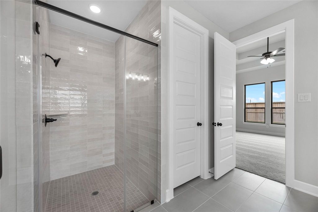 Image 13 of property listing at 4918 Carina Street, Richmond, TX 77469