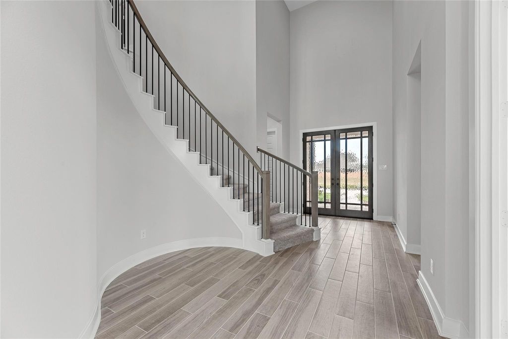 Image 15 of property listing at 4918 Carina Street, Richmond, TX 77469