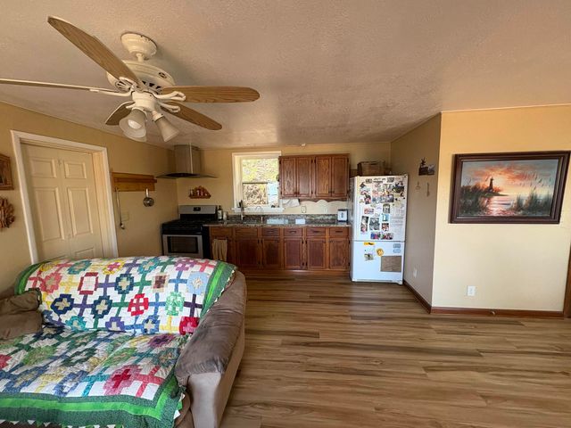 63750 E 240 Road, Grove, OK 74344