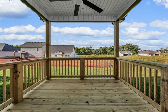 2716 Brewster Dr, Clarksville, TN 37042