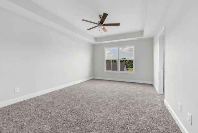 2716 Brewster Dr, Clarksville, TN 37042