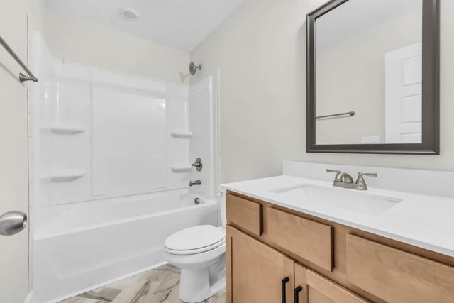 2716 Brewster Dr, Clarksville, TN 37042