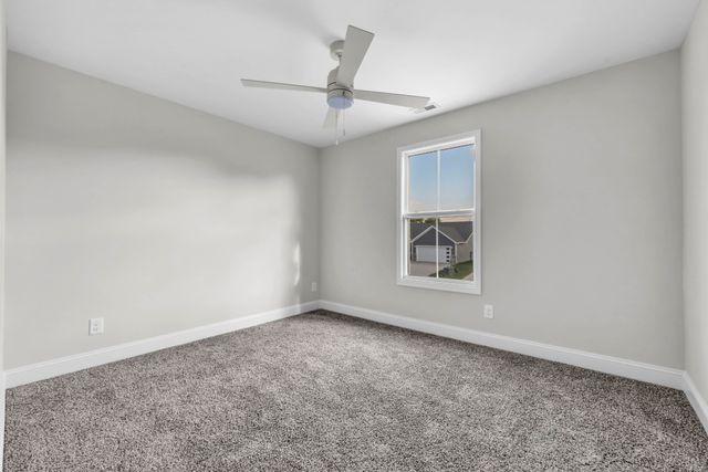 2716 Brewster Dr, Clarksville, TN 37042