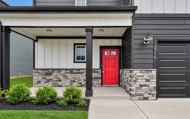 2716 Brewster Dr, Clarksville, TN 37042