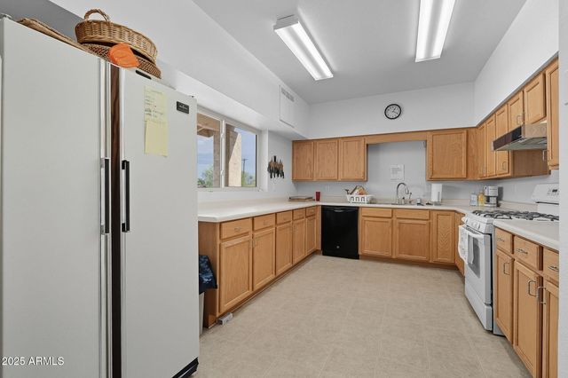 1866 S INDIANA Drive, Casa Grande, AZ 85194