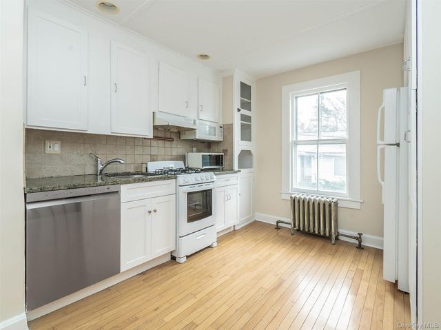 339 Glen Avenue Upper, Sea Cliff, NY 11579