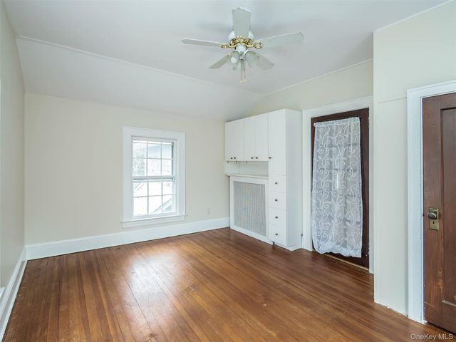 339 Glen Avenue Upper, Sea Cliff, NY 11579