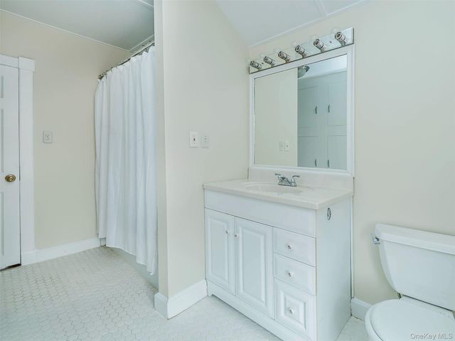 339 Glen Avenue Upper, Sea Cliff, NY 11579