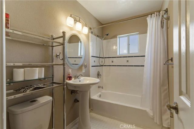 1611 Hillcrest, Fallbrook, CA 92028