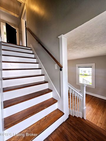 1032 Reasor Ave, Louisville, KY 40217