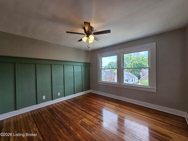 1032 Reasor Ave, Louisville, KY 40217