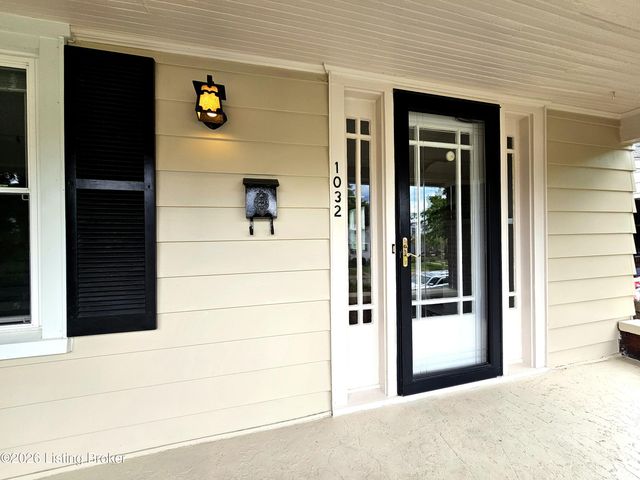 1032 Reasor Ave, Louisville, KY 40217