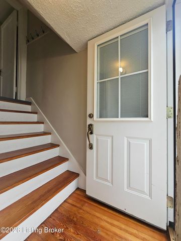 1032 Reasor Ave, Louisville, KY 40217