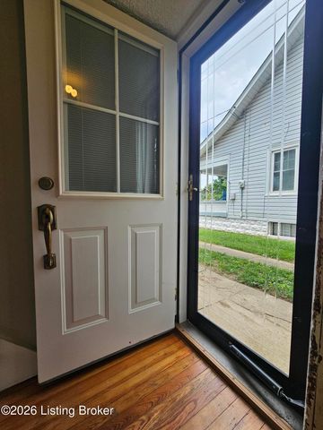 1032 Reasor Ave, Louisville, KY 40217