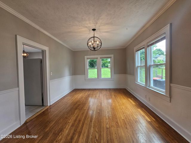 1032 Reasor Ave, Louisville, KY 40217