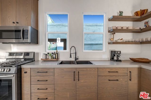 1915 Ocean Front Walk, Venice (los Angeles), CA 90291