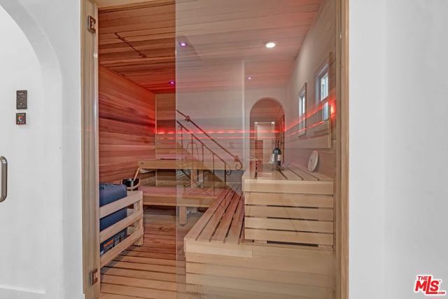 1915 Ocean Front Walk, Venice (los Angeles), CA 90291