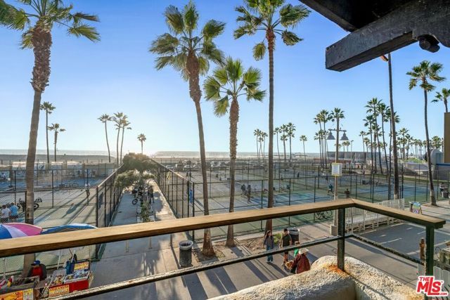 1915 Ocean Front Walk, Venice (los Angeles), CA 90291