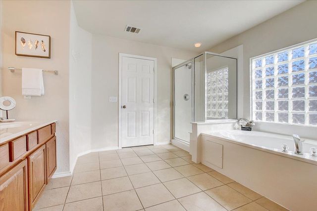 537 Golden Creek DR, Round Rock, TX 78665