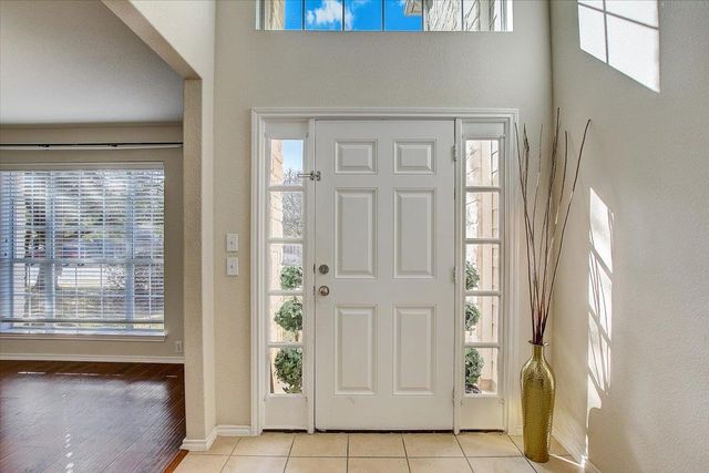 537 Golden Creek DR, Round Rock, TX 78665