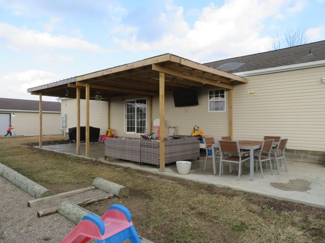 6126 Calland Road 6126 Calland Road, Urbana, OH 43078