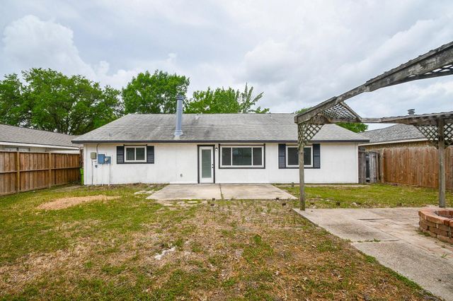 7314 Skylight Lane, Houston, TX 77095