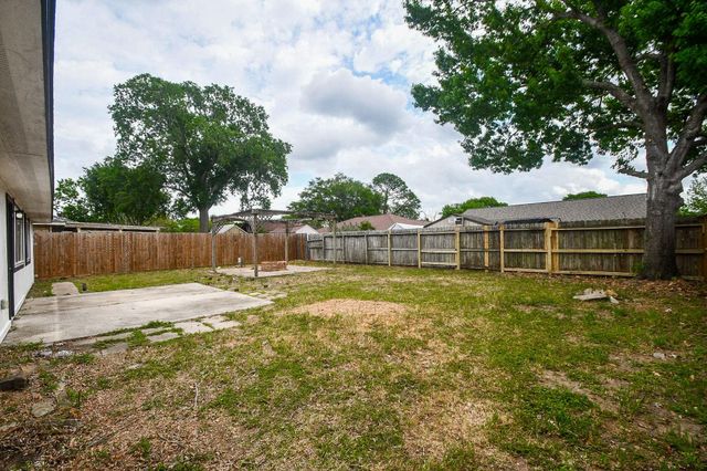 7314 Skylight Lane, Houston, TX 77095