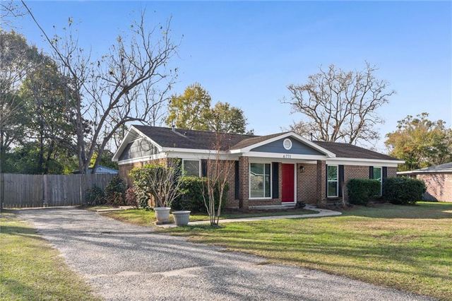 6771 Sandra Drive, Theodore, AL 36582