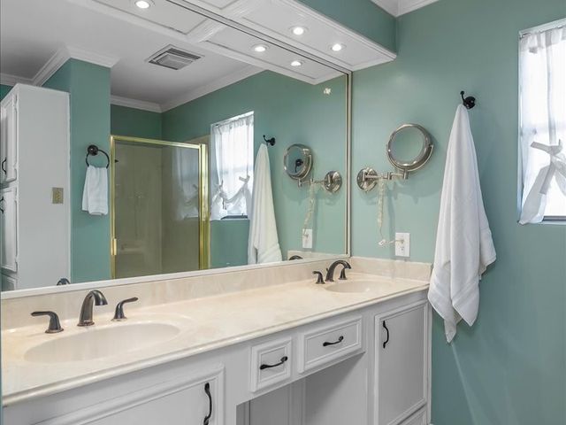 302 Greenacres Boulevard, Bossier City, LA 71111