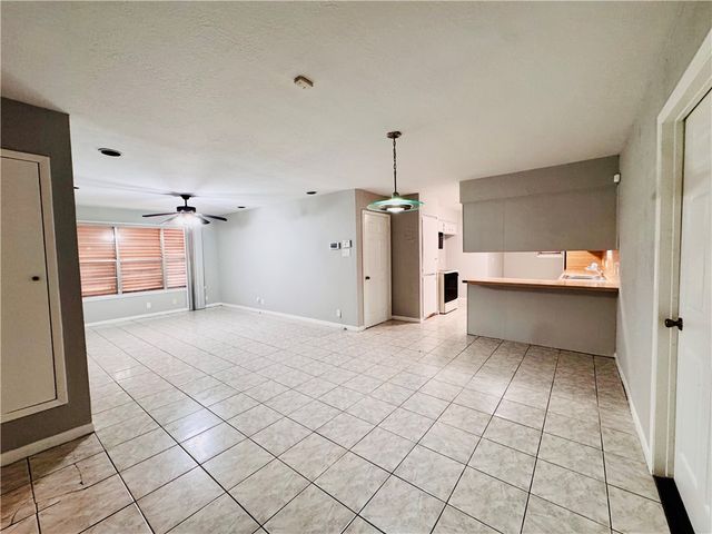 4634 Schanen Blvd, Corpus Christi, TX 78413