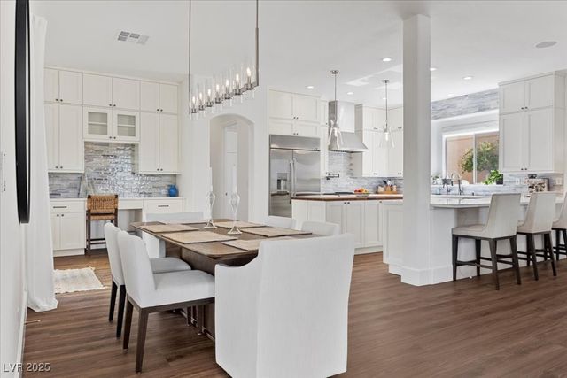 9312 Provence Garden Lane, Las Vegas, NV 89145