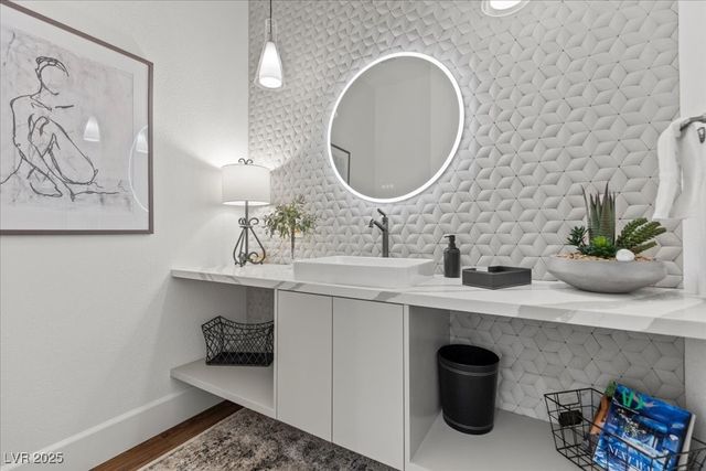 9312 Provence Garden Lane, Las Vegas, NV 89145