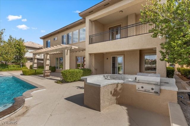 9312 Provence Garden Lane, Las Vegas, NV 89145