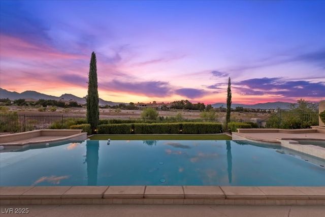 9312 Provence Garden Lane, Las Vegas, NV 89145