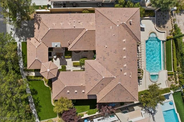 9312 Provence Garden Lane, Las Vegas, NV 89145