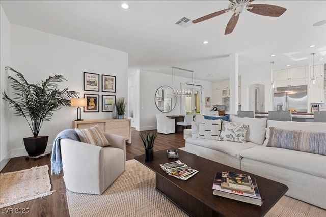 9312 Provence Garden Lane, Las Vegas, NV 89145