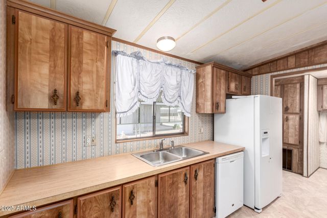 2100 N TREKELL Road 229, Casa Grande, AZ 85122