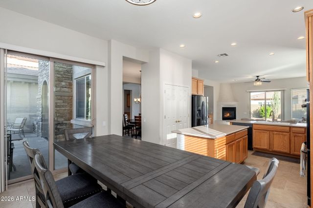 42727 N COURAGE Trail, Anthem, AZ 85086