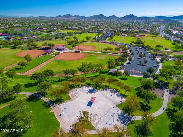 42727 N COURAGE Trail, Anthem, AZ 85086