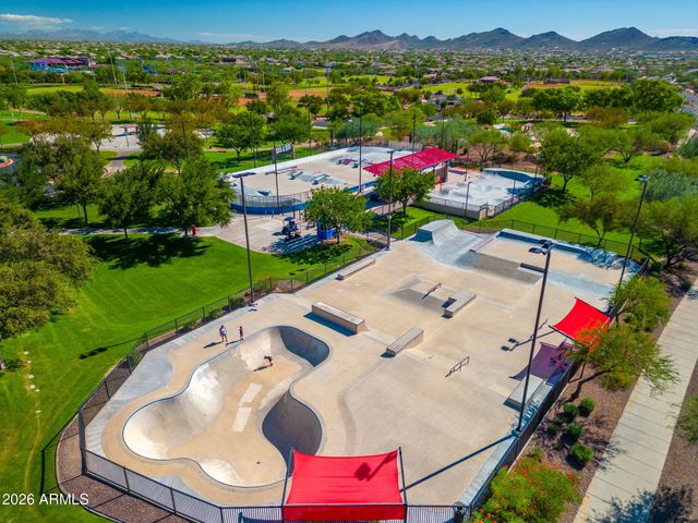 42727 N COURAGE Trail, Anthem, AZ 85086