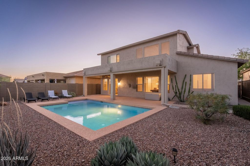 42727 N COURAGE Trail, Anthem, AZ 85086