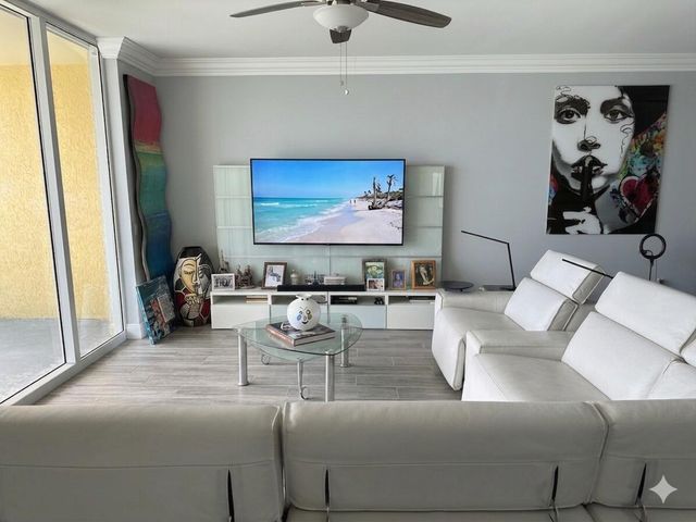 2640 Lake Shore Drive 309, Riviera Beach, FL 33404