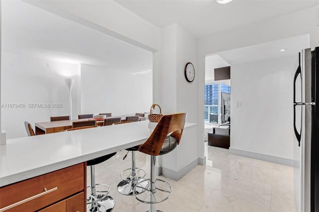 100 Bayview Dr 2007, Sunny Isles Beach, FL 33160