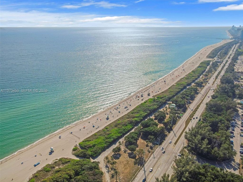 100 Bayview Dr 2007, Sunny Isles Beach, FL 33160